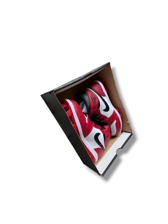 Athletic_Shoes